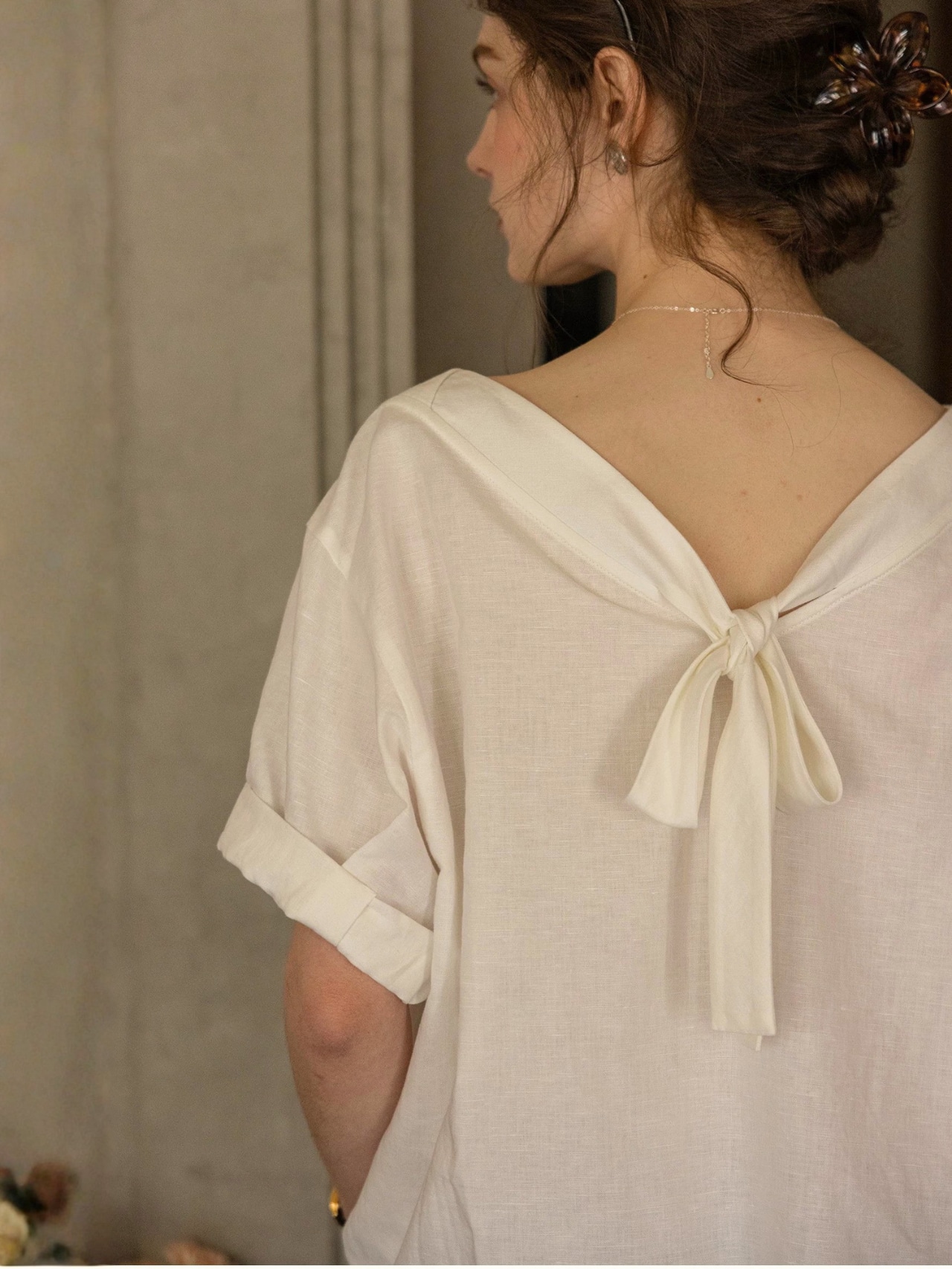 Lueur Boat Neck Tie Blouse F0774