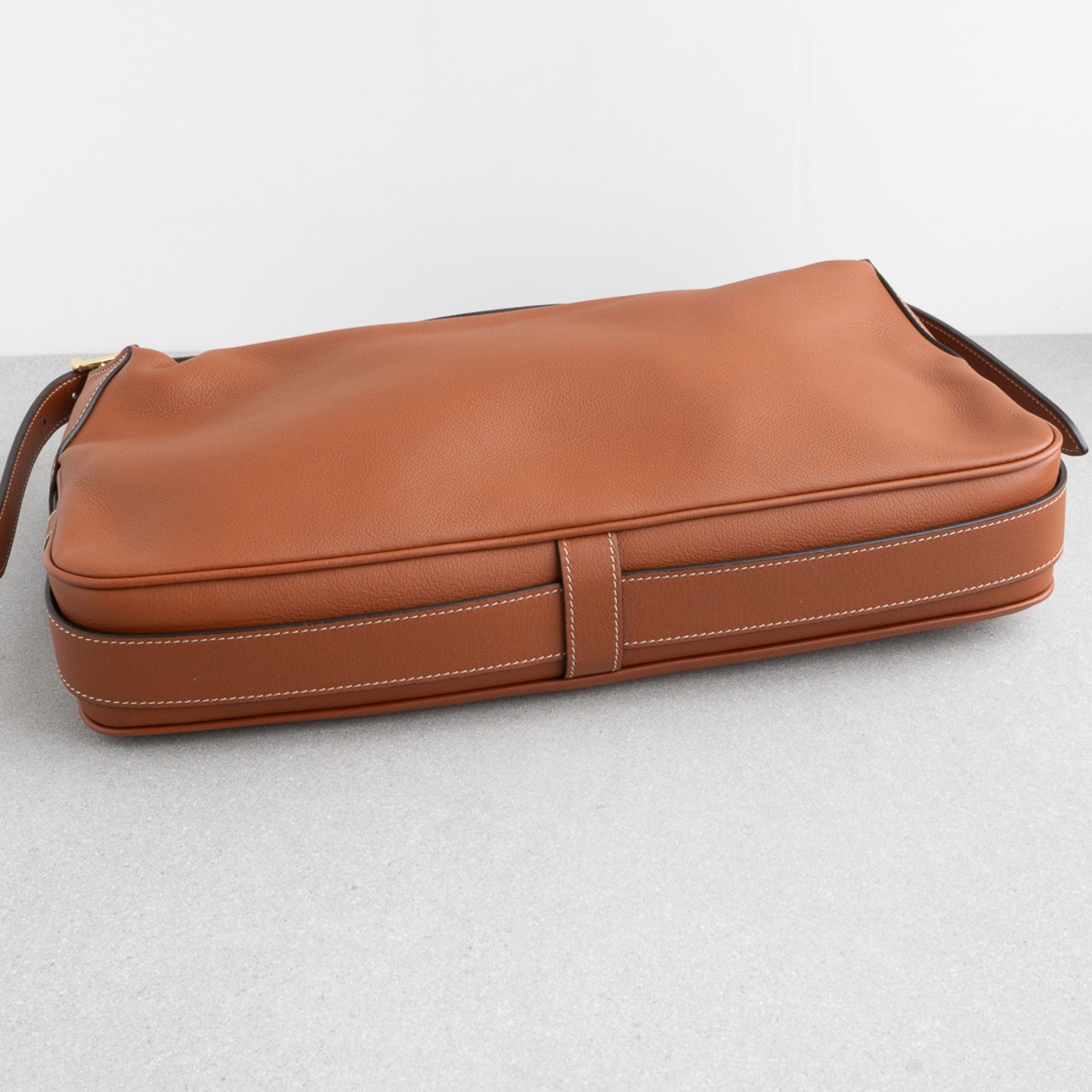 セリーヌ ロミー ミディアム ショルダーバッグ ブラウン レザー