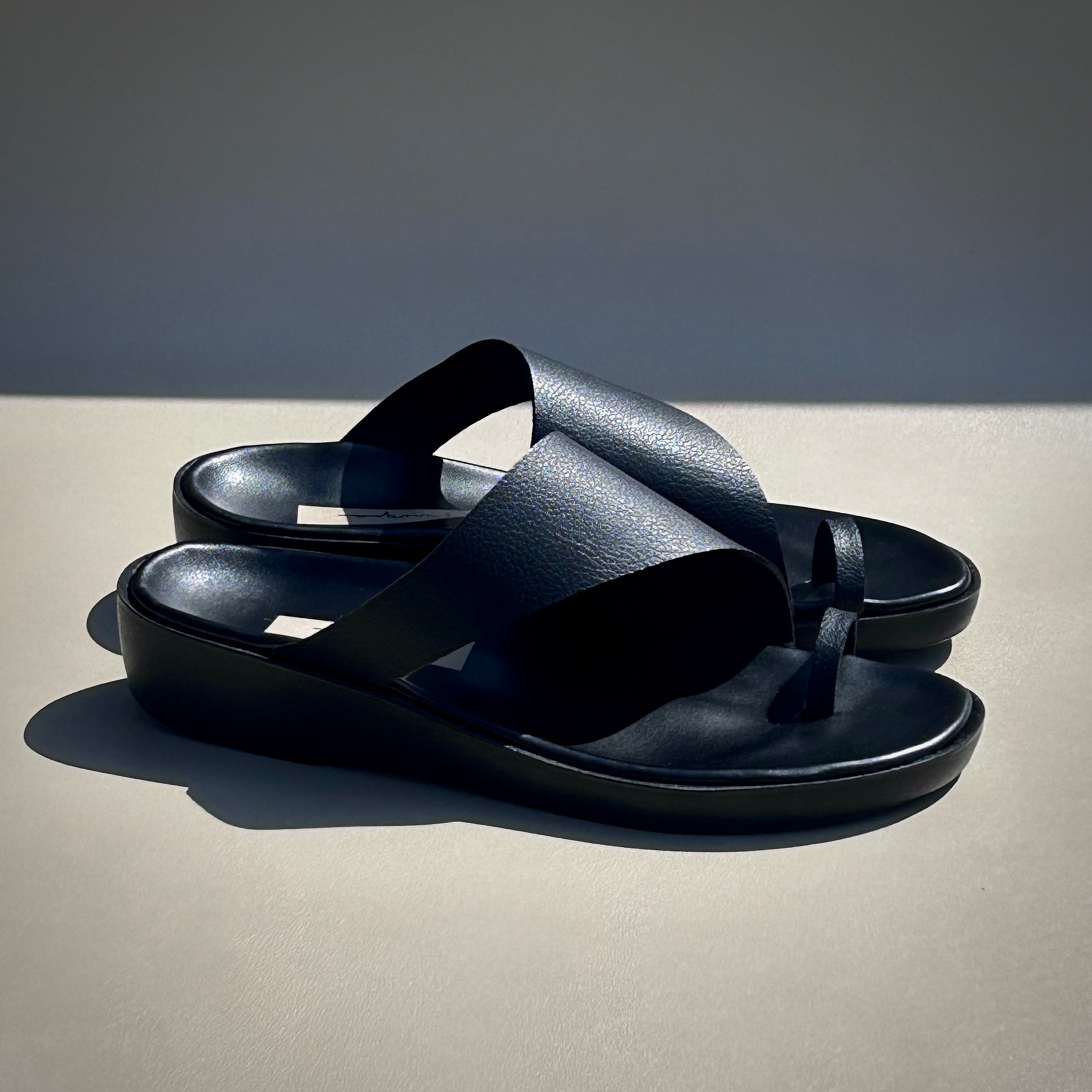 New Release】 “Giselle”｜ALL BLACK | 【Pirogue】ピローグ公式