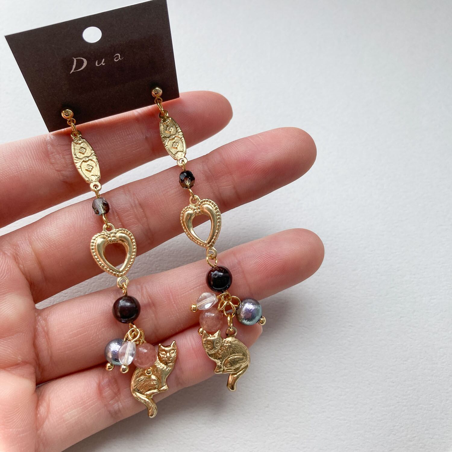 ルンルン気分のラブリーキャット〈ピアス/イヤリング〉 | Dua