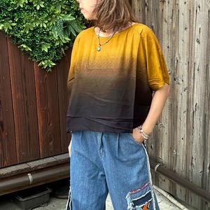 グラデーションショートトップス