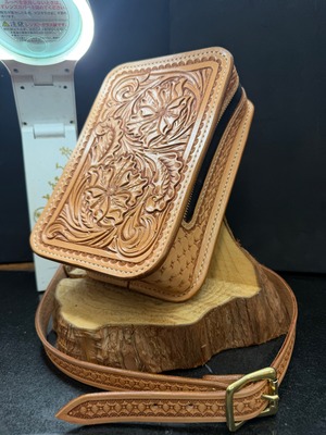 バーチカル・ラウンドジッパーバッグ(シェリダンスタイル × ソファーバスケット)