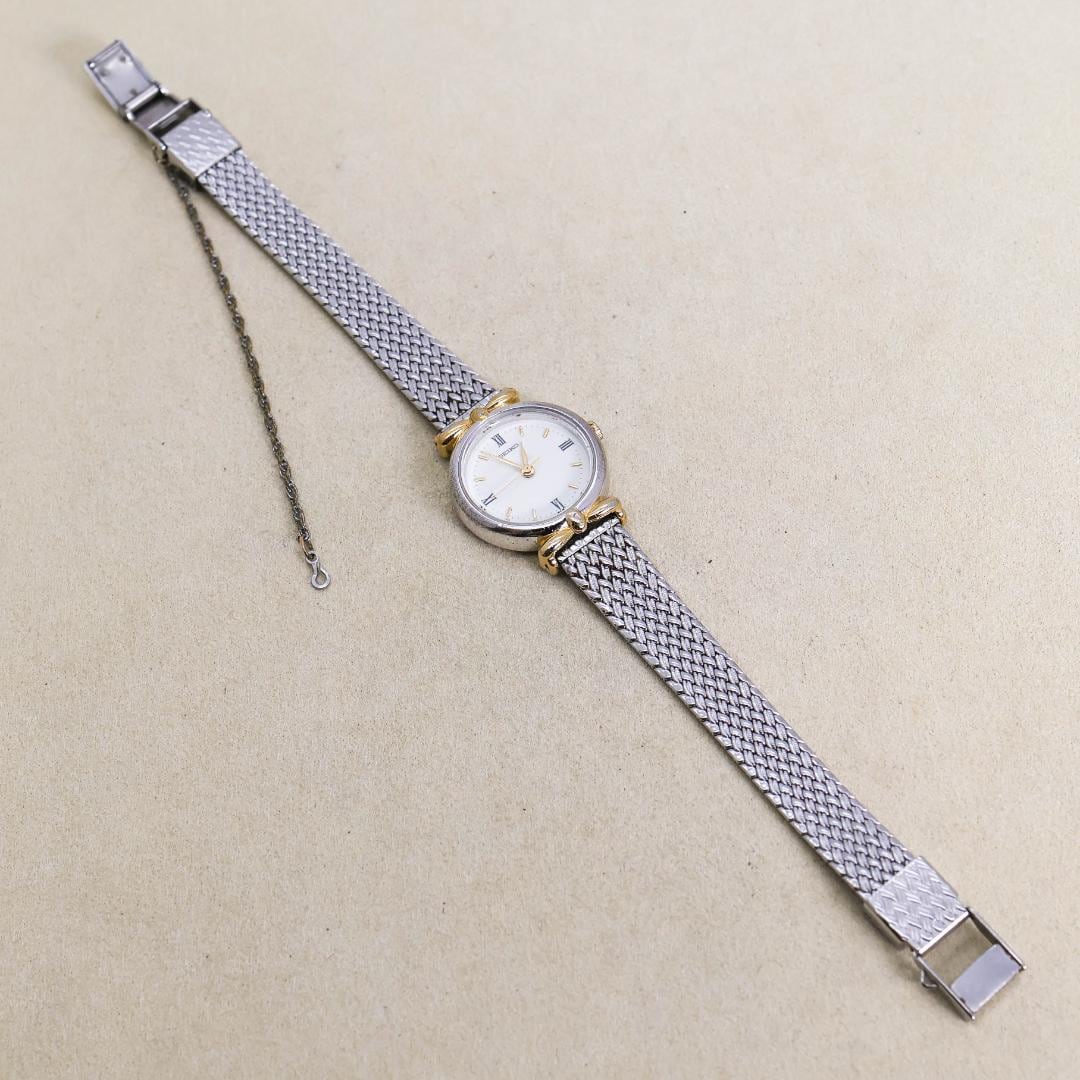 稼働 FENDI 腕時計 2100L 白文字盤 新品電池 ラウンド 650 稼働 FENDI 腕時計 2100L 白文字盤 新品電池 ラウンド 650