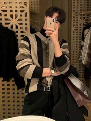 バイカラーニット｜Vネックデザイン｜韓国ストリートミニマル m0104