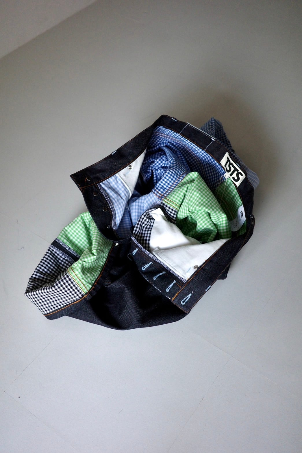 TSTS【4 GINGHAM LINING LOOSE FIT JEANS -COOL GINGHAM-】