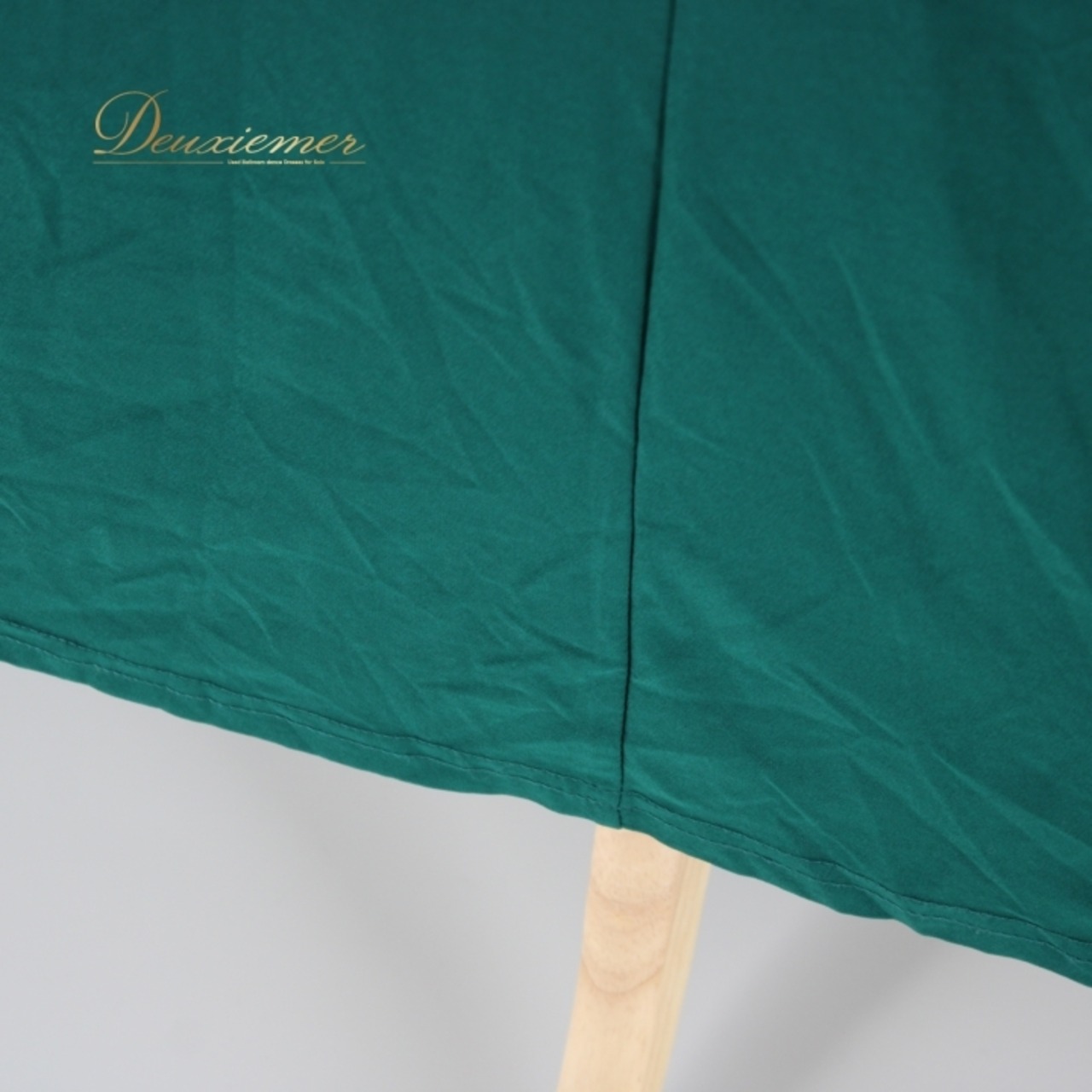 社交ダンス 衣装 スタンダード ドレス ワンピース レッスンウェア パーティドレス ICHIOKU イチオク グリーン系 緑 ラインストーン シンプル エレガント 美しい おしゃれ 高品質 ダンス用 衣装 楽しい パーティー フォーマル スタイル カジュアル プロフェッショナル 発表会 体型カバー シンプルデザイン 向け レディース 着やすい トレンド ショッピング 衣装コーディネート 伸縮性