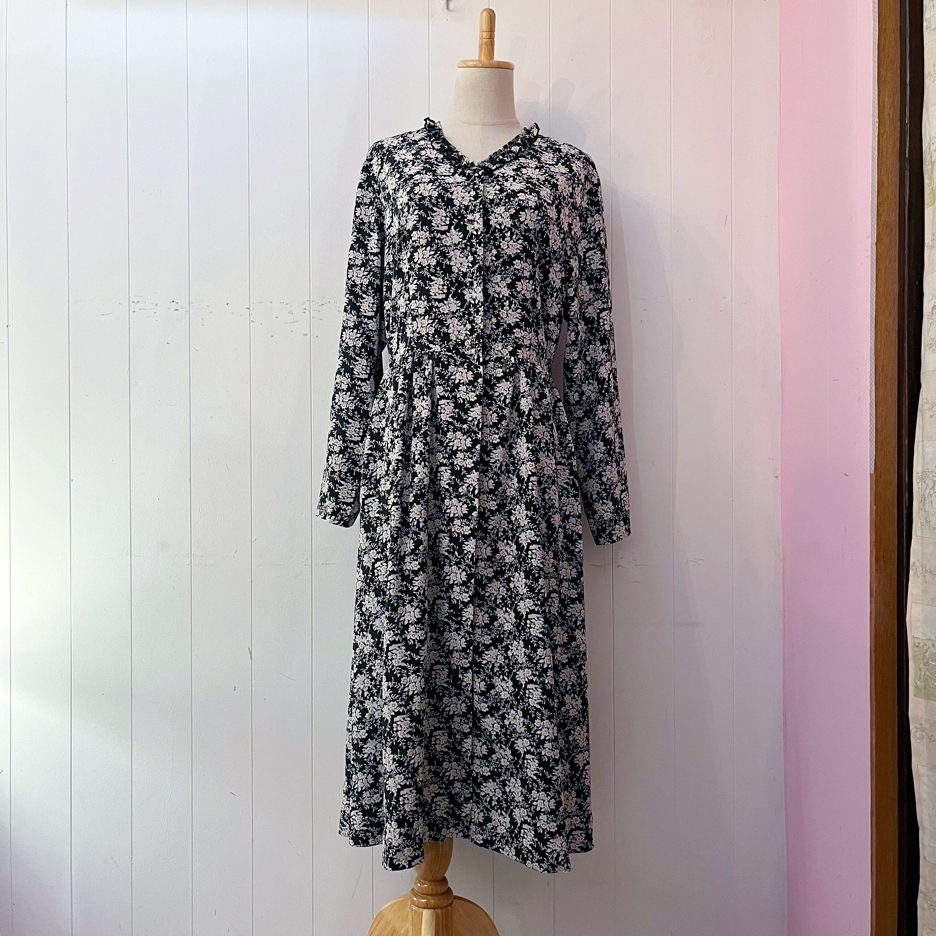 neck frill white flower one-piece