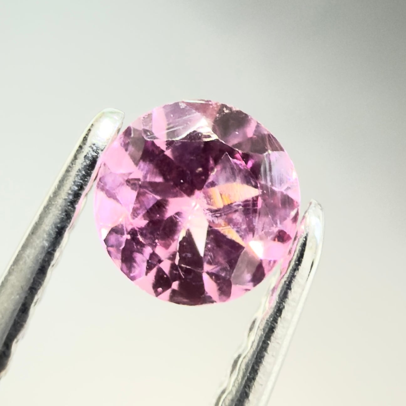 ミスティックピンクトパーズ】 ルース 1.37ct | たからいしルース