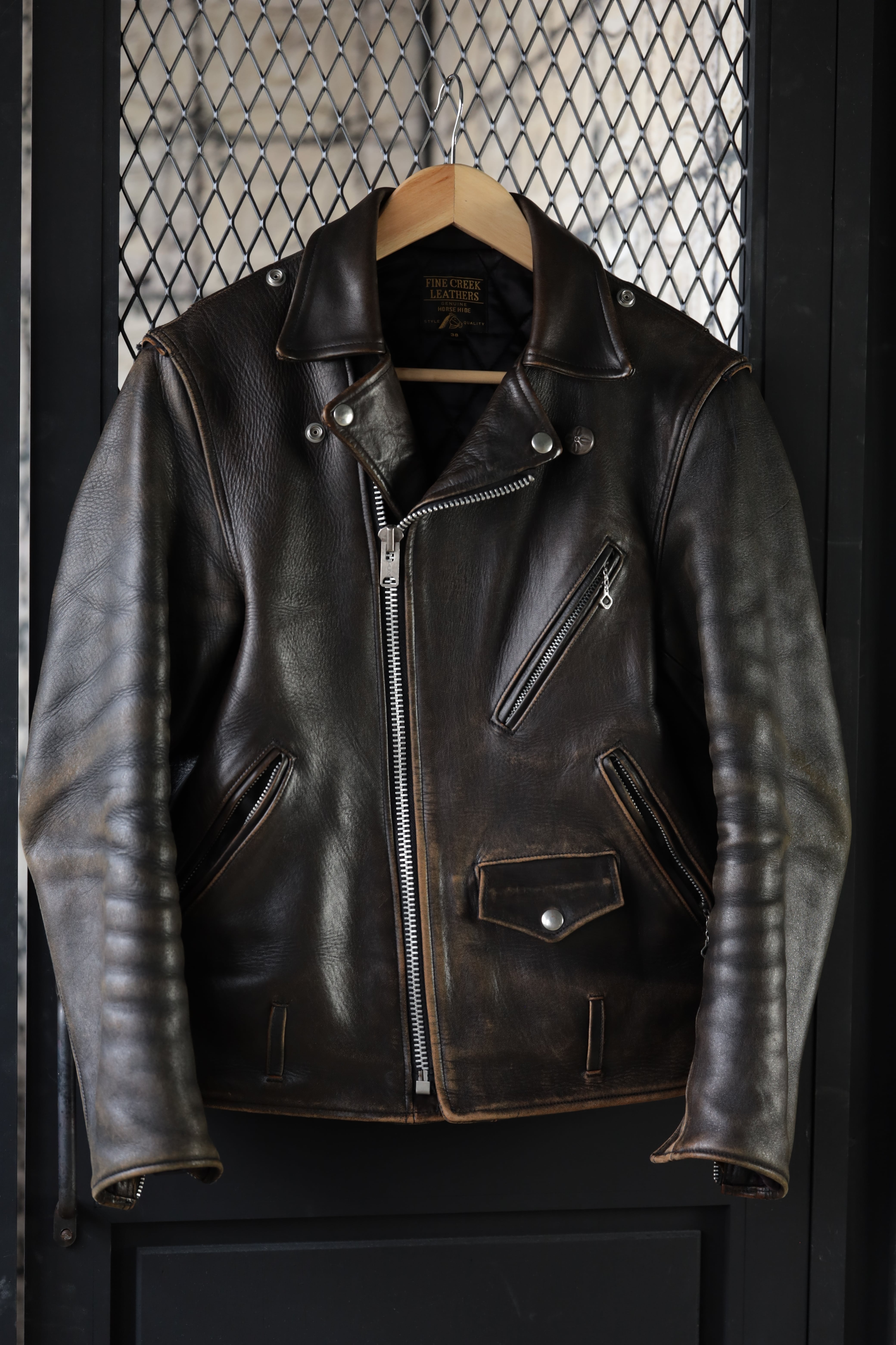 FINE CREEK LEATHERS(ファインクリークレザーズ)~Leon The Nostar Custom~