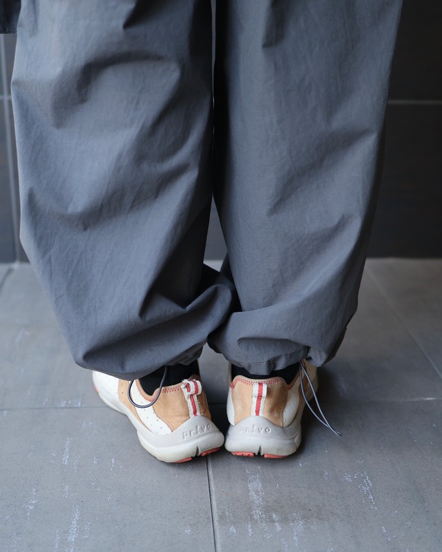 leather sneaker