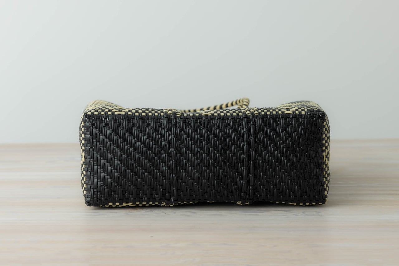 OJO DE MEX チャーム付き メルカドバッグ（トート大・3色）レギュラー