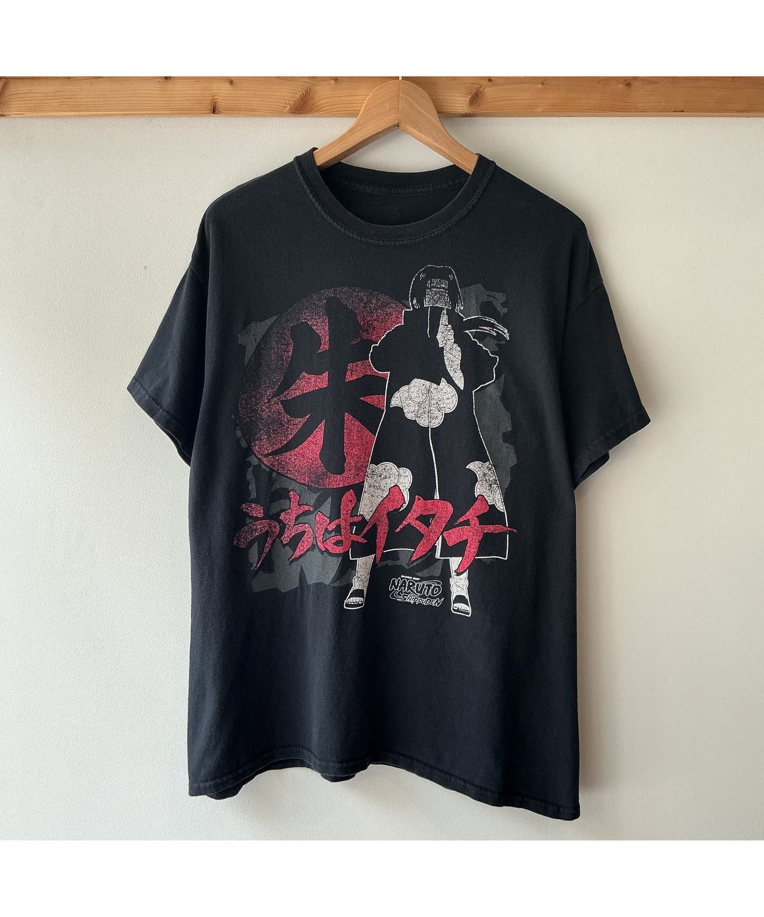 NARUTO アニメTシャツ ブラック ナルト うちはイタチ メンズLサイズ gr