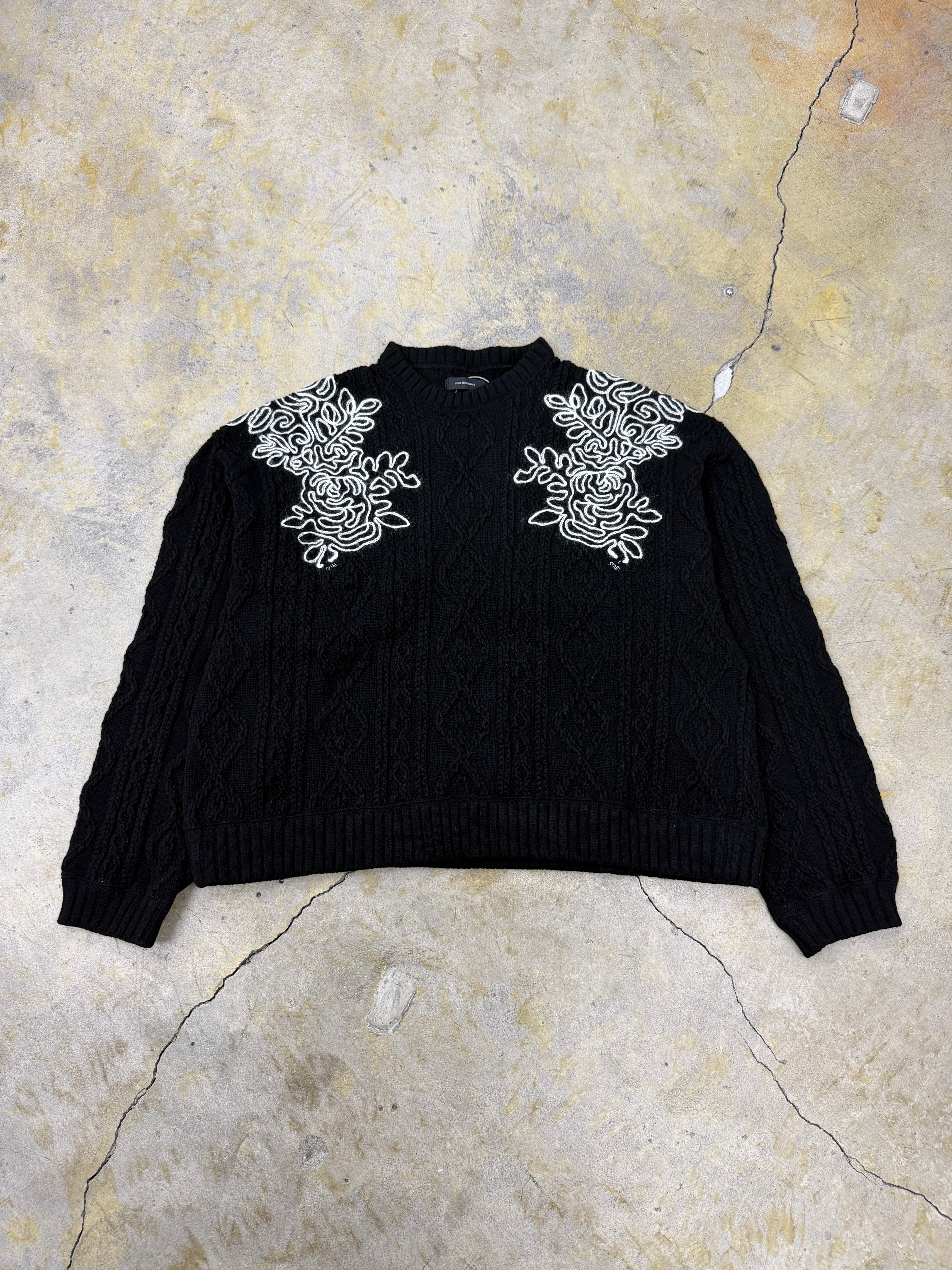 KNIT | HOWDAY