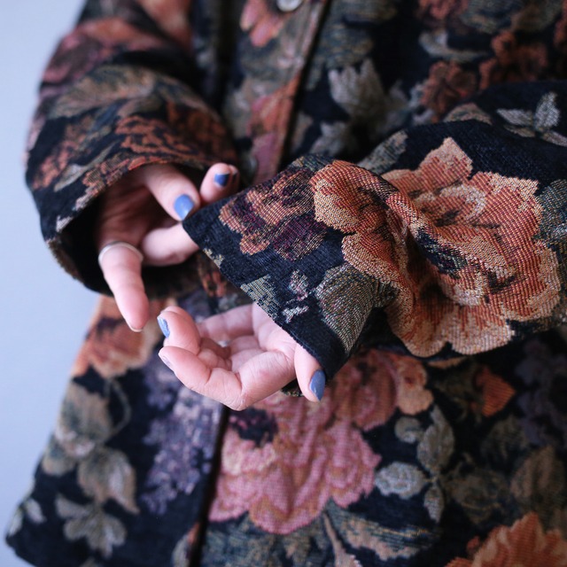 dark flower pattern loose box silhouette weaving jacket