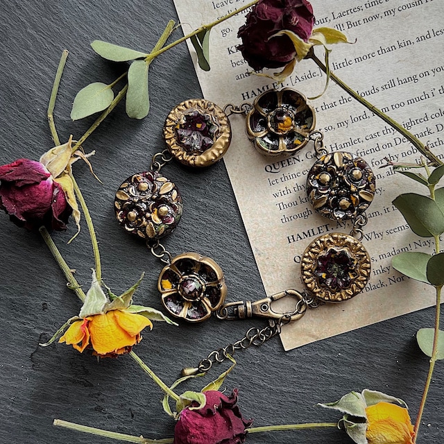 Flower Vintage Button Bracelet