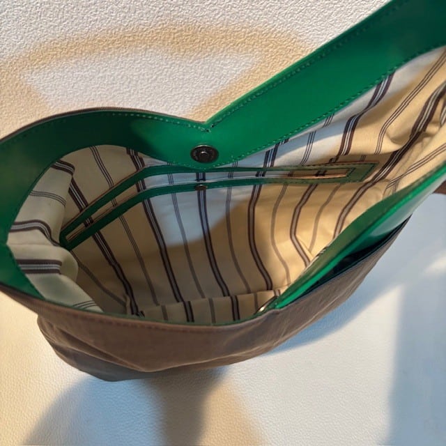 B.stuff　ナイロン×レザーコンビショルダー