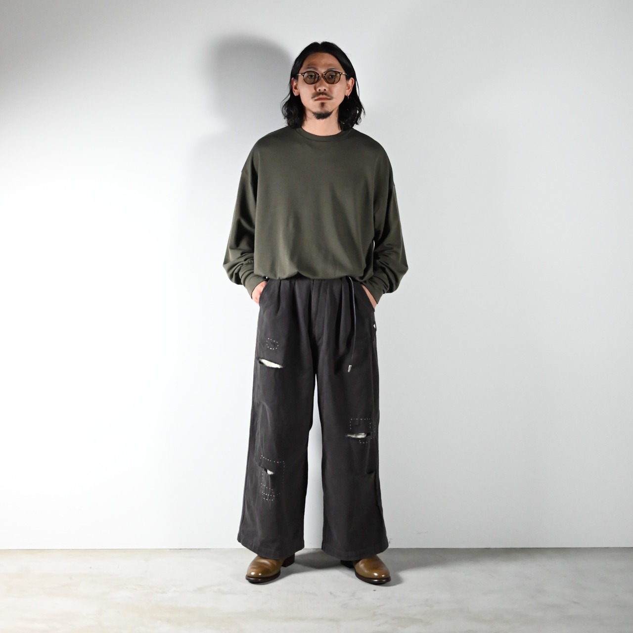 ANACHRONORM / KERSEY TUCK WIDE PANTSコーディネート