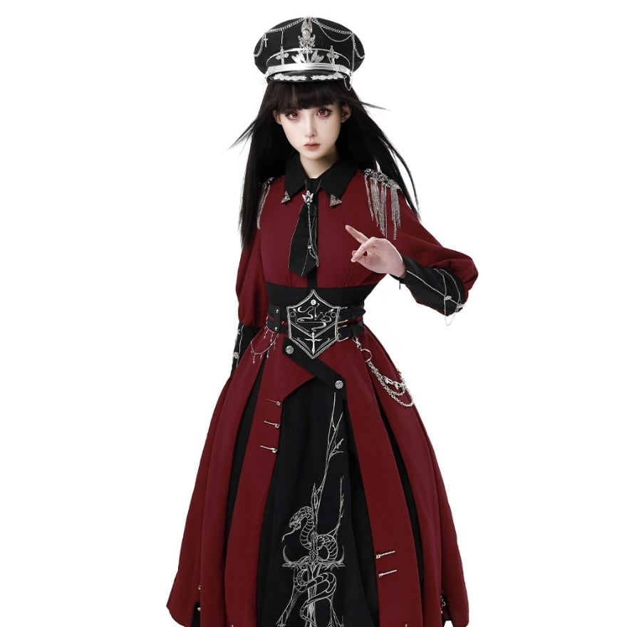 軍服 コスプレ コスプレイヤー ゴスロリ・ロリータ衣装 黒と赤 軍服 コスプレ コスプレイヤー ゴスロリ・ロリータ衣装 黒と赤