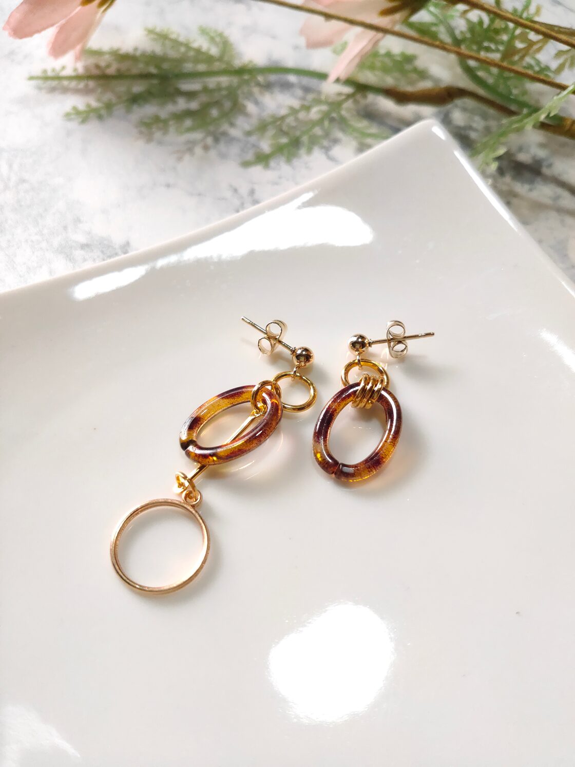 ピアス ゴールド フープ べっ甲 リング アシンメトリー | PAY ID