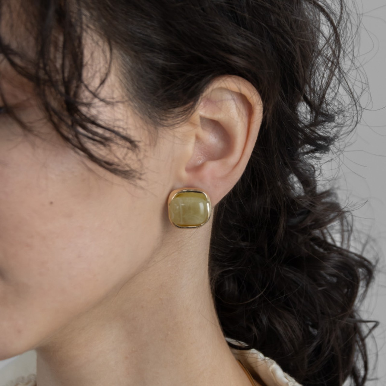 【ネコポス便】ピアス ポイントクリアカラーピアス 1729