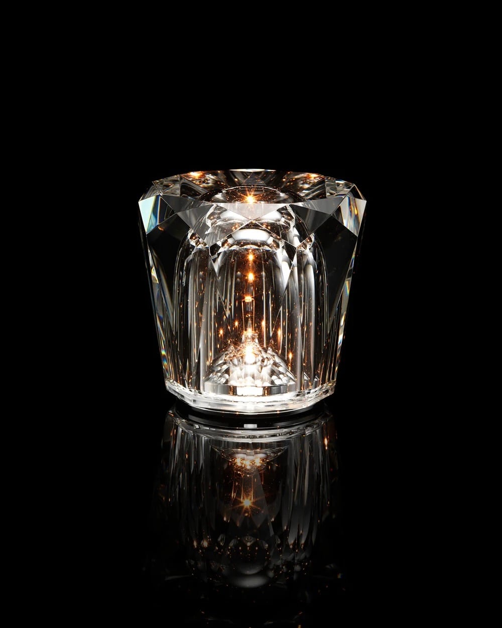 Ambientec】Xtal Acrux（クリスタル アクルクス） | idealclasse