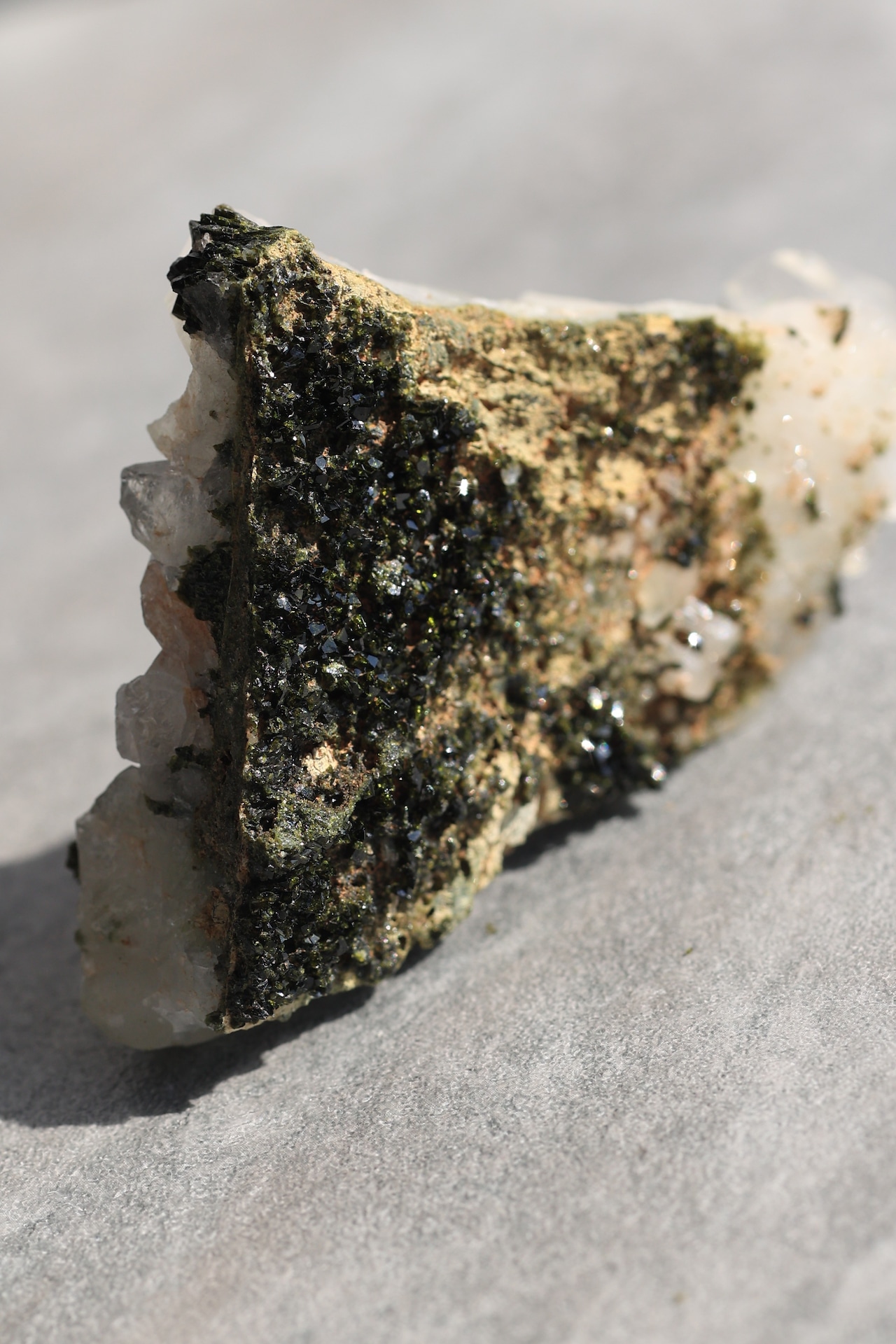 エピドート「天と大地」Epidote|天然石 原石 鉱物 パワーストーン | EP-A-001