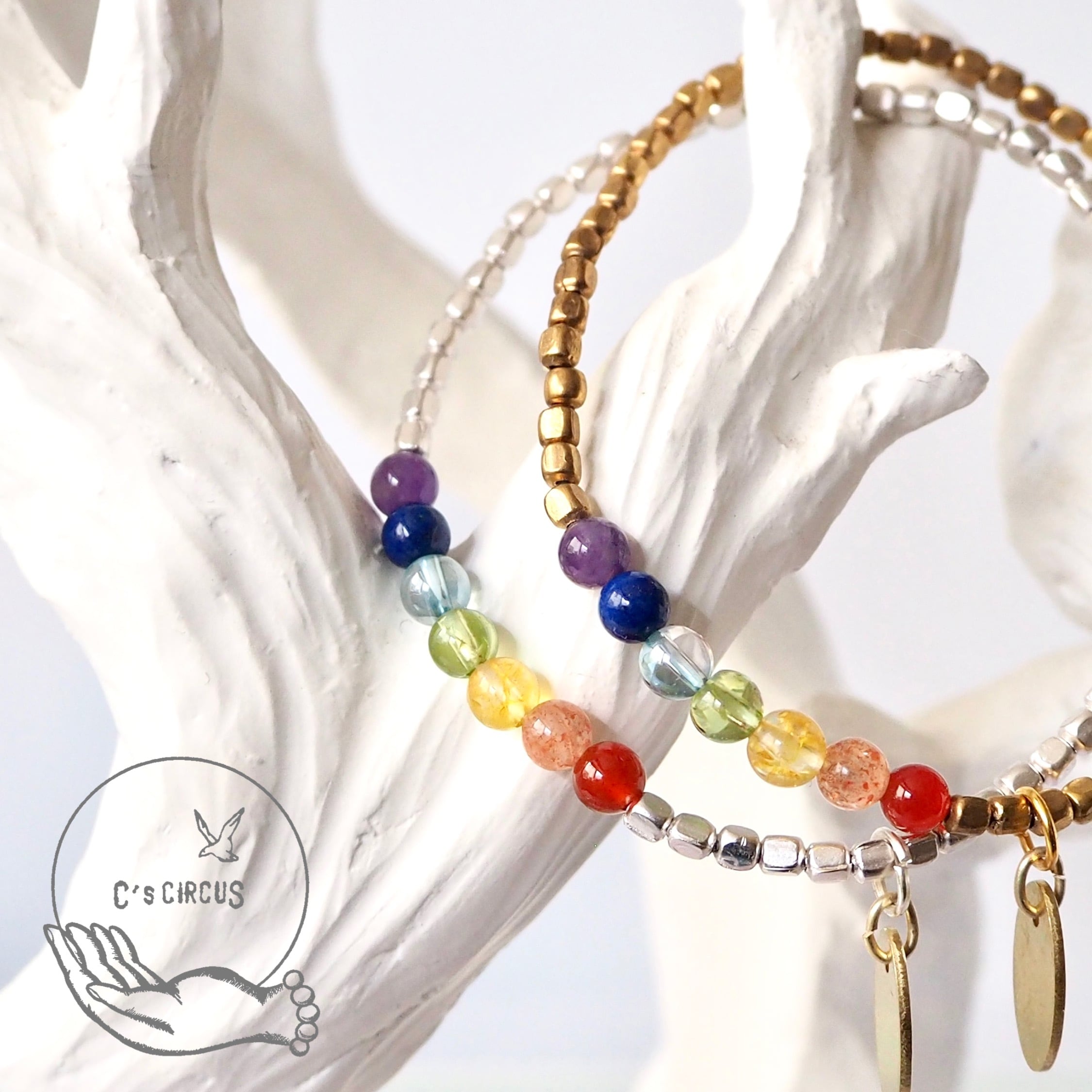 Open chakra metal beads bracelet✴︎ チャクラを解放する七色
