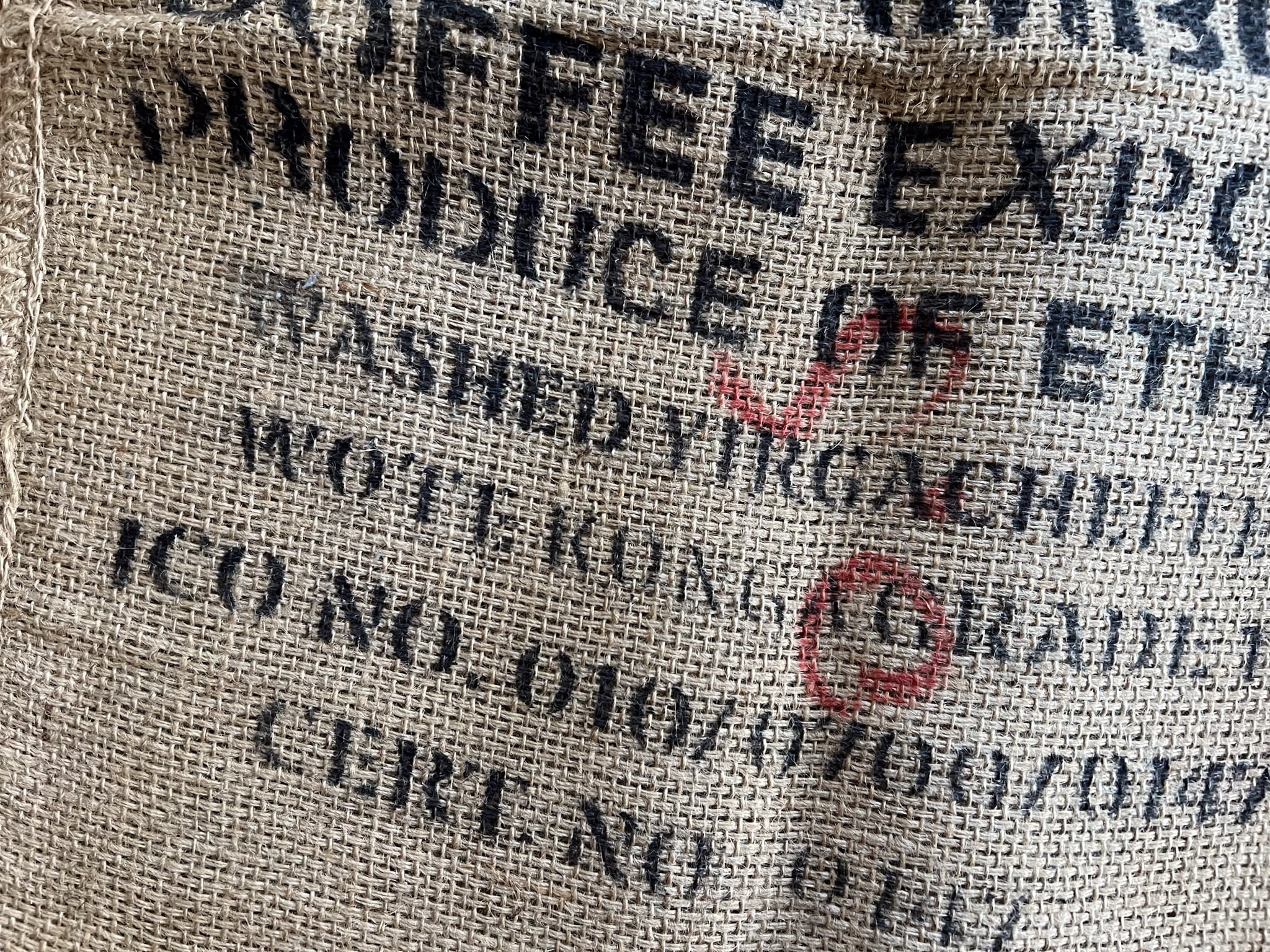 コーヒー豆の大きな古い麻袋（B） ヴィンテージ　