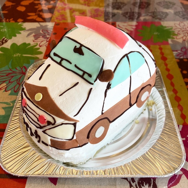 【テイクアウト】迷ったらこれ！パトカー・救急車・消防車のかたちの3D立体型ケーキ 画像