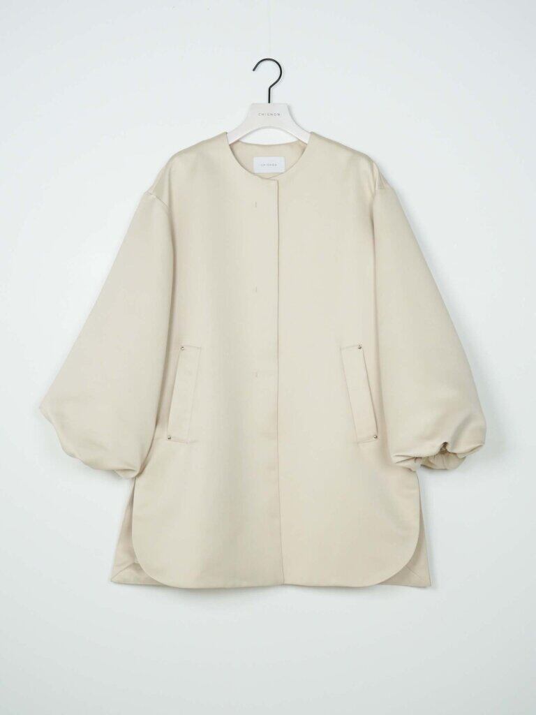 【12/中旬〜下旬入荷次第お届けのご予約】 CHIGNON/シニヨン フォルムスリーブノーカラーコート 7266-636MK