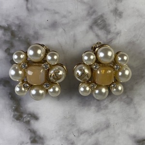 CHANEL シャネル ココマーク ﾊﾟｰﾙ ﾗｲﾝｽﾄｰﾝ 08Aイヤリング A-7887