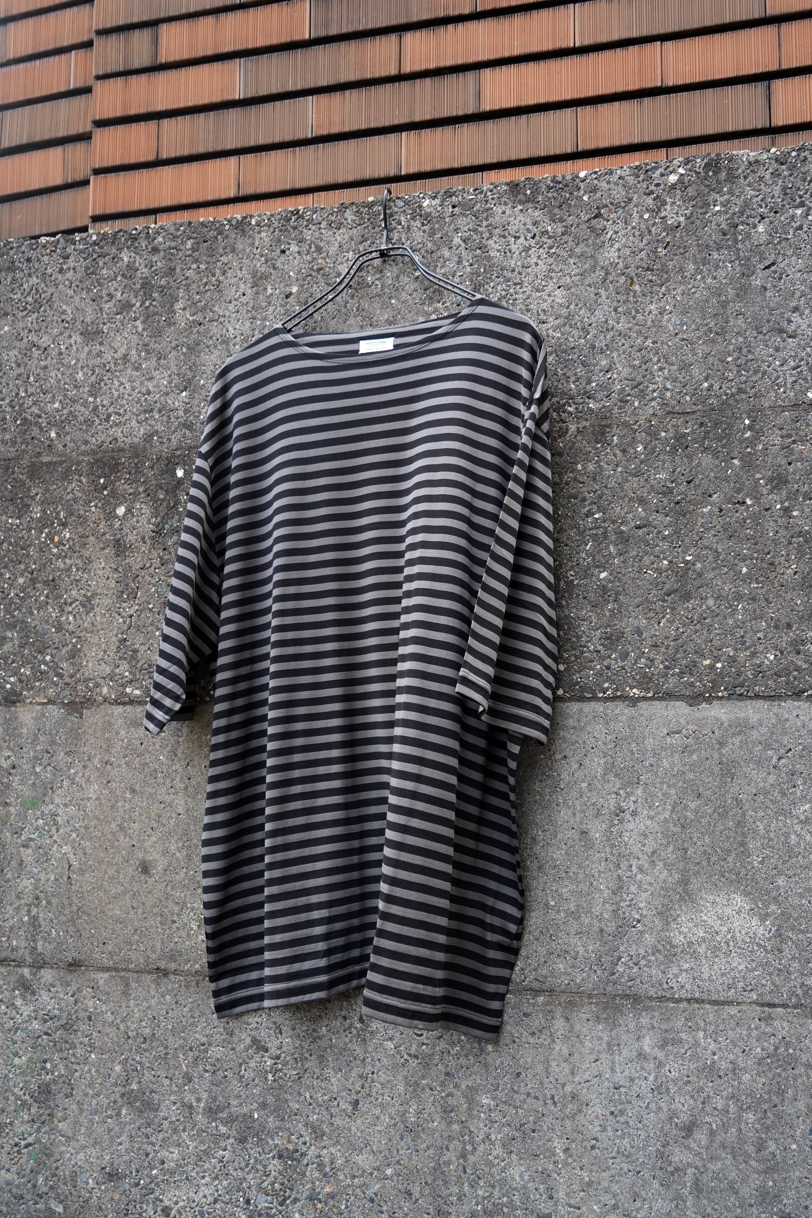 MAATEE&SONS / EX.SILK BOATNECK TEE(BORDER) | LiNN