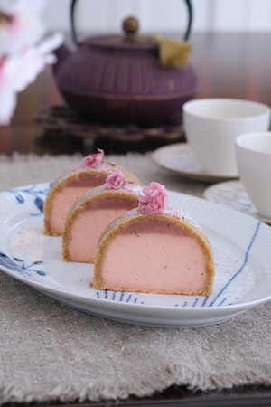 【単発受講】”春の贈り菓子" 桜のドーム・チーズケーキ◆LABO ルプティプレジール