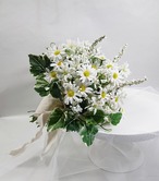 マーガレットの可愛い花束 花工房フルール