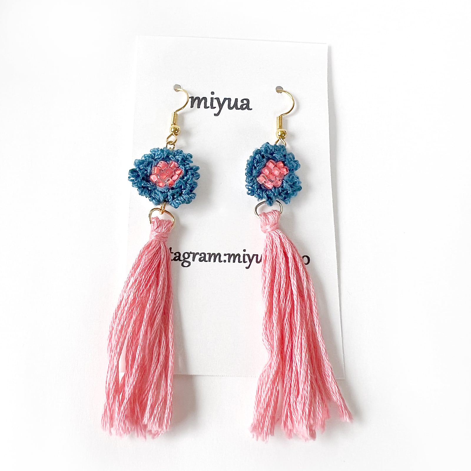miyua タッセルピアス（サーモンピンク） | Rocca store ＊ ロッカストア