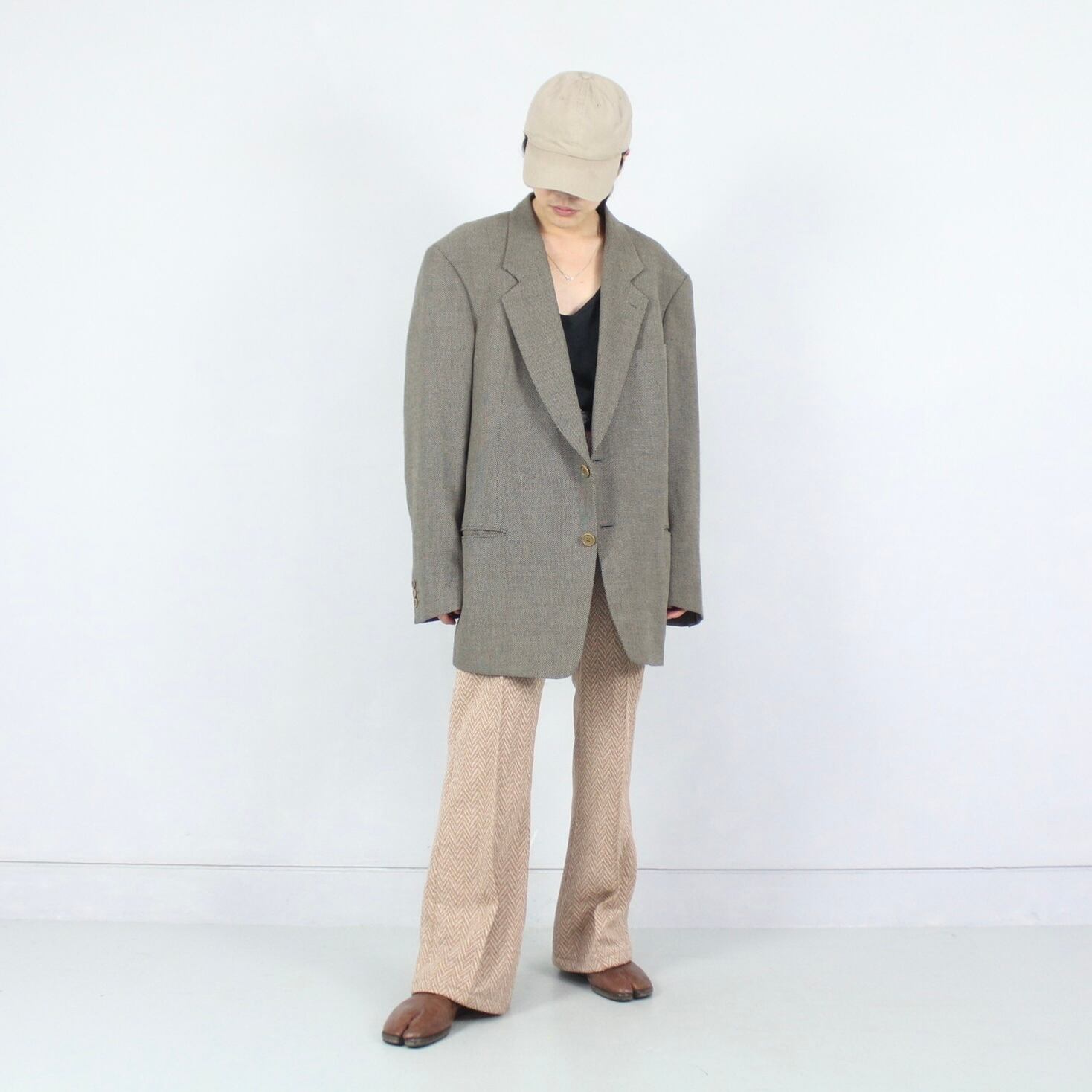 GIORGIO ARMANI グレージュカラー テーラードジャケット 【OT GIORGIO ARMANI グレージュカラー テーラードジャケット 【OT