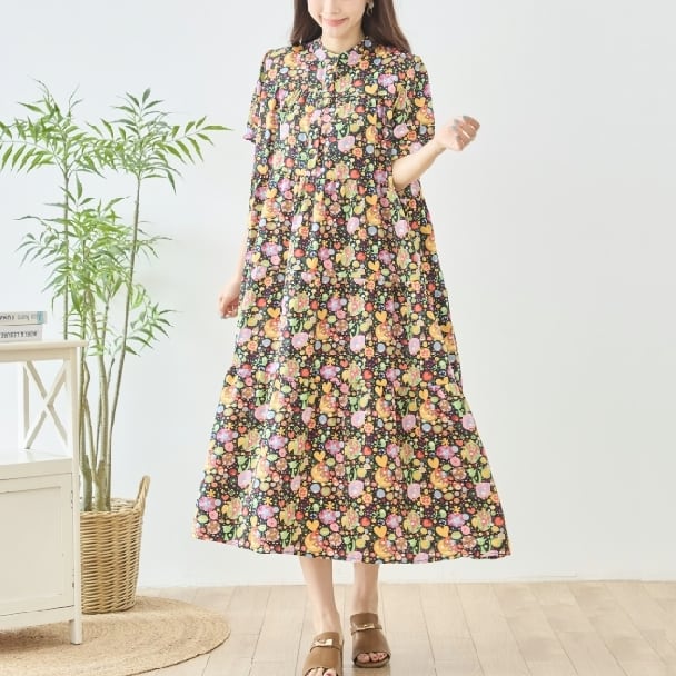 TRUBE ロングワンピース ハート キャラクター 総柄 バンドカラー マキシ N82-772 L LL fmsd ゆったり 体型カバー ミセス 春夏 きれいめ 大人カジュアル上品 リゾート
