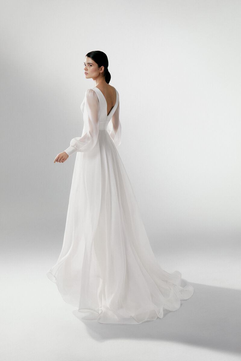 パーティードレス 大人っぽい オフホワイト上品透け袖 ロングスリーブ  