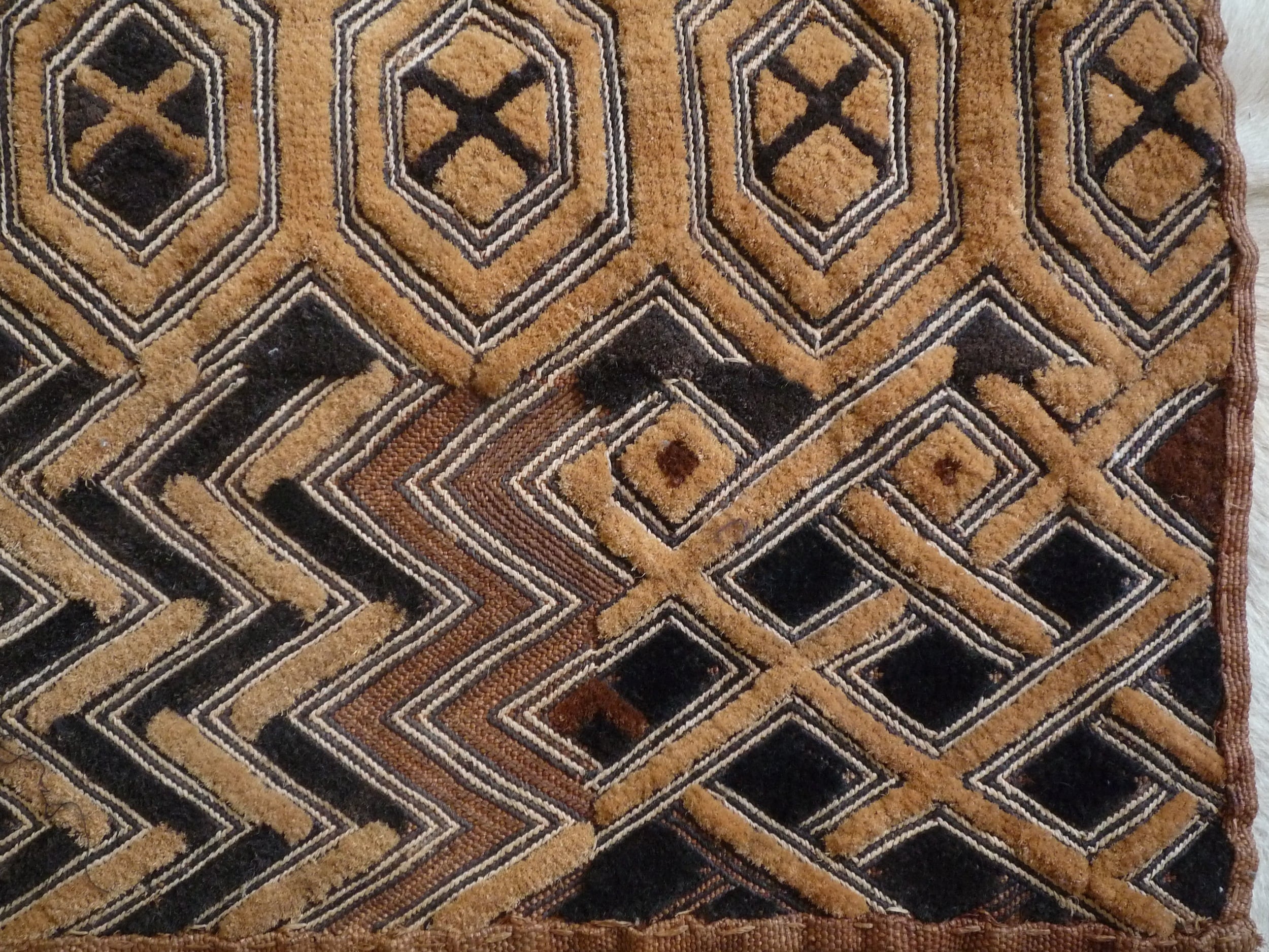 アフリカ コンゴ ショワ族 草ビロード No.33 クバ布 アフリカ雑貨