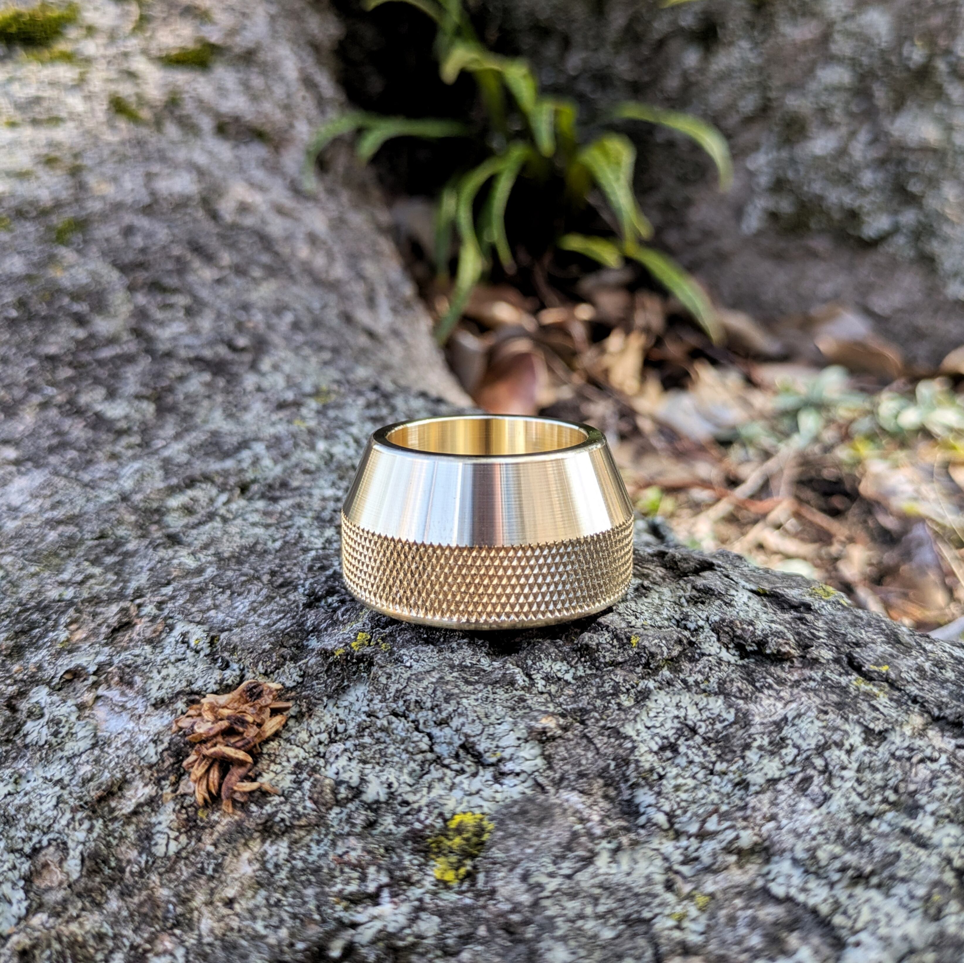 灯香（あかり）」真鍮製ランプスタンド・お香立て 日本製 | 野良道具