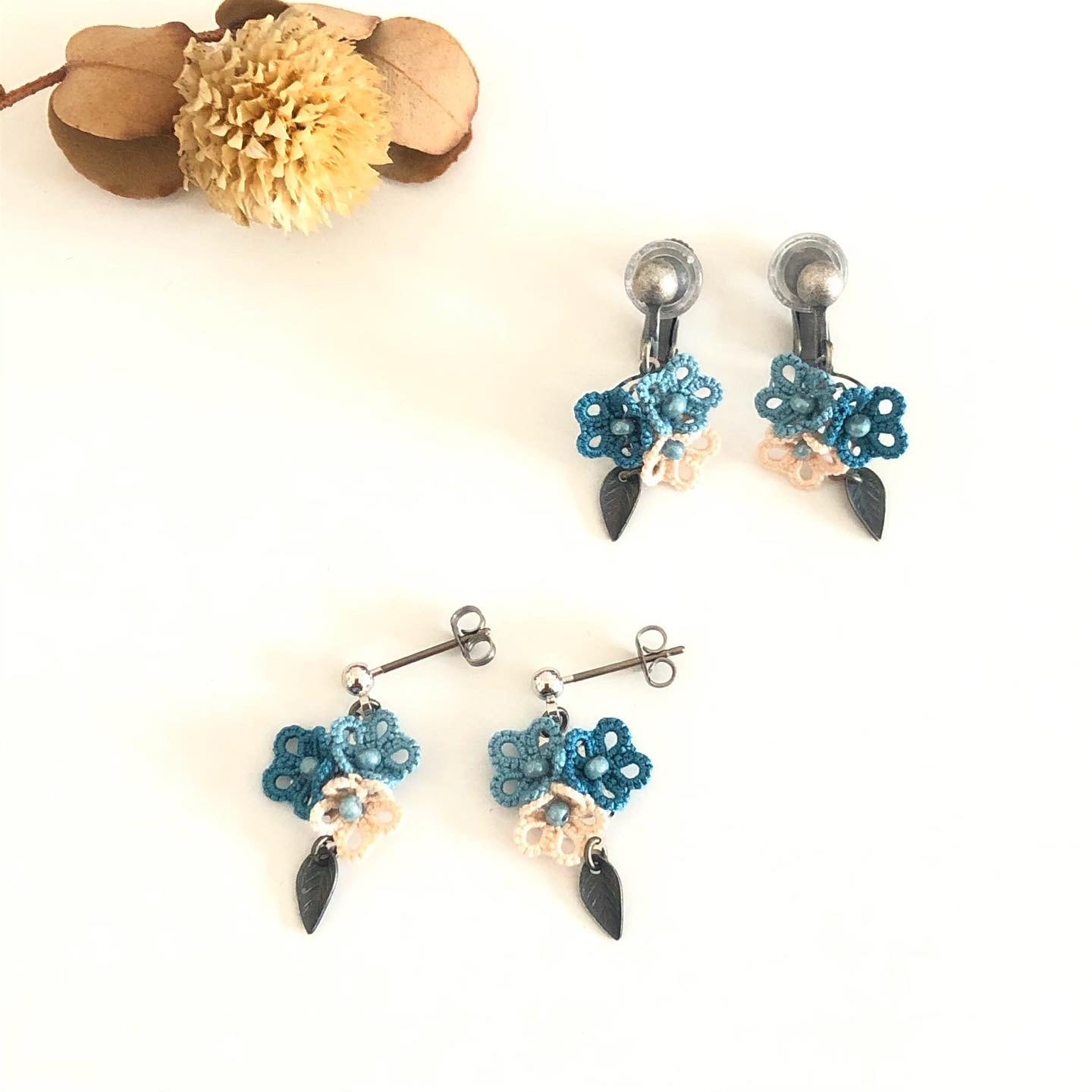 小花揺れるイヤリング・ピアス ナイルブルー | La Flanerie