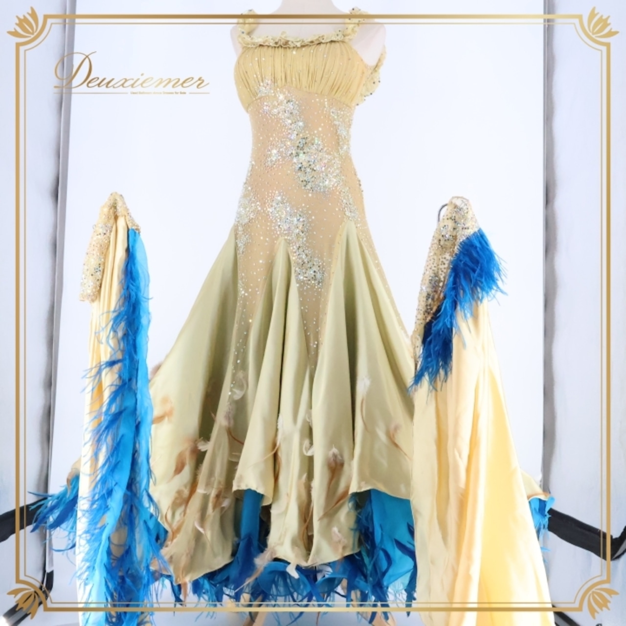 社交ダンス 衣装 タカダンス TAKADANCE スタンダードドレス スタンダード ドレス ワンピース フロート ゴールド系 ベージュ系 フロート 青 羽 金 高級感 豪華 ダンス衣装 競技用ドレス パーティードレス 美しいデザイン 鮮やか 色合い フロート付き ステージ衣装 踊