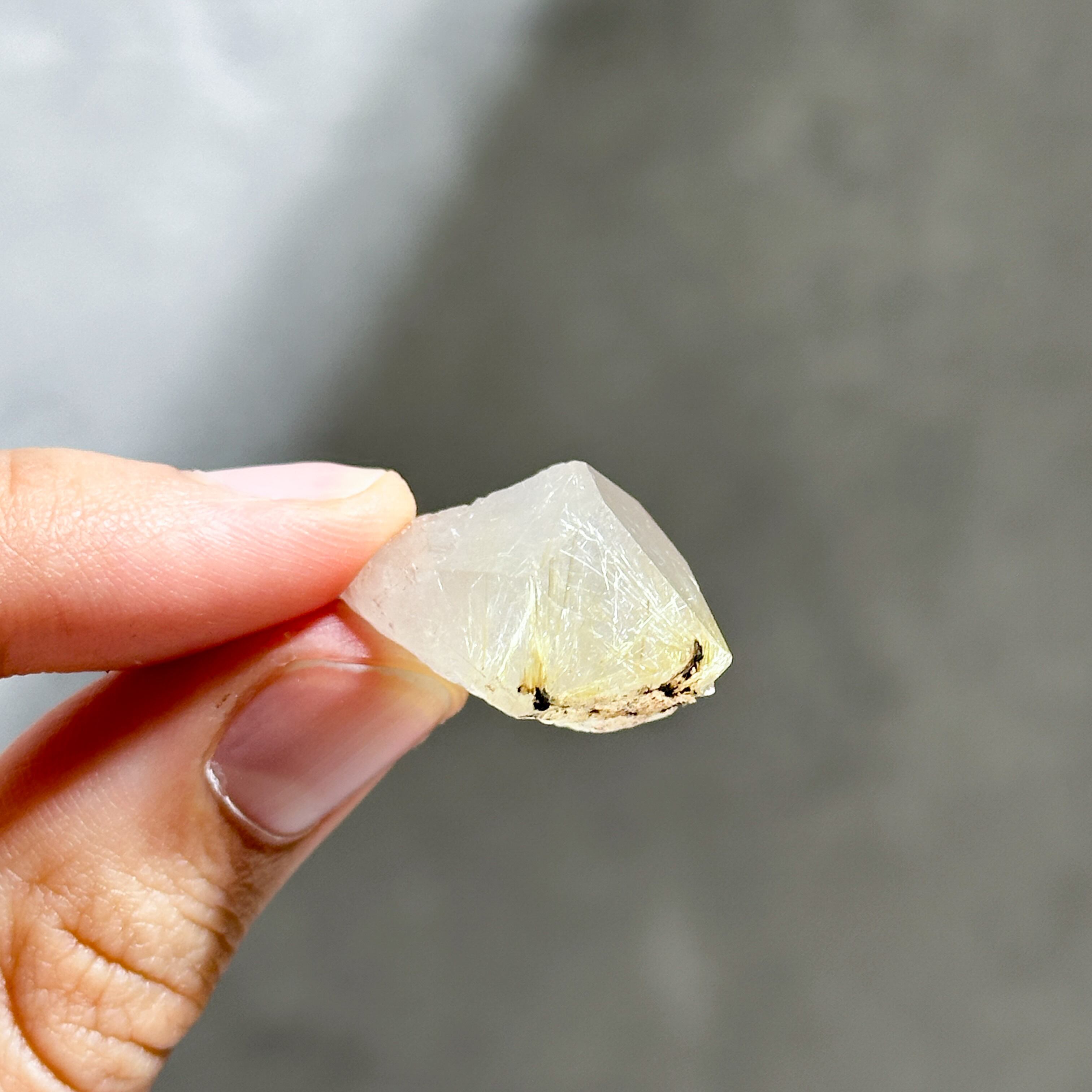 バイーア産ルチルインクォーツ 原石 13◇ Rutile in Quartz◇天然石