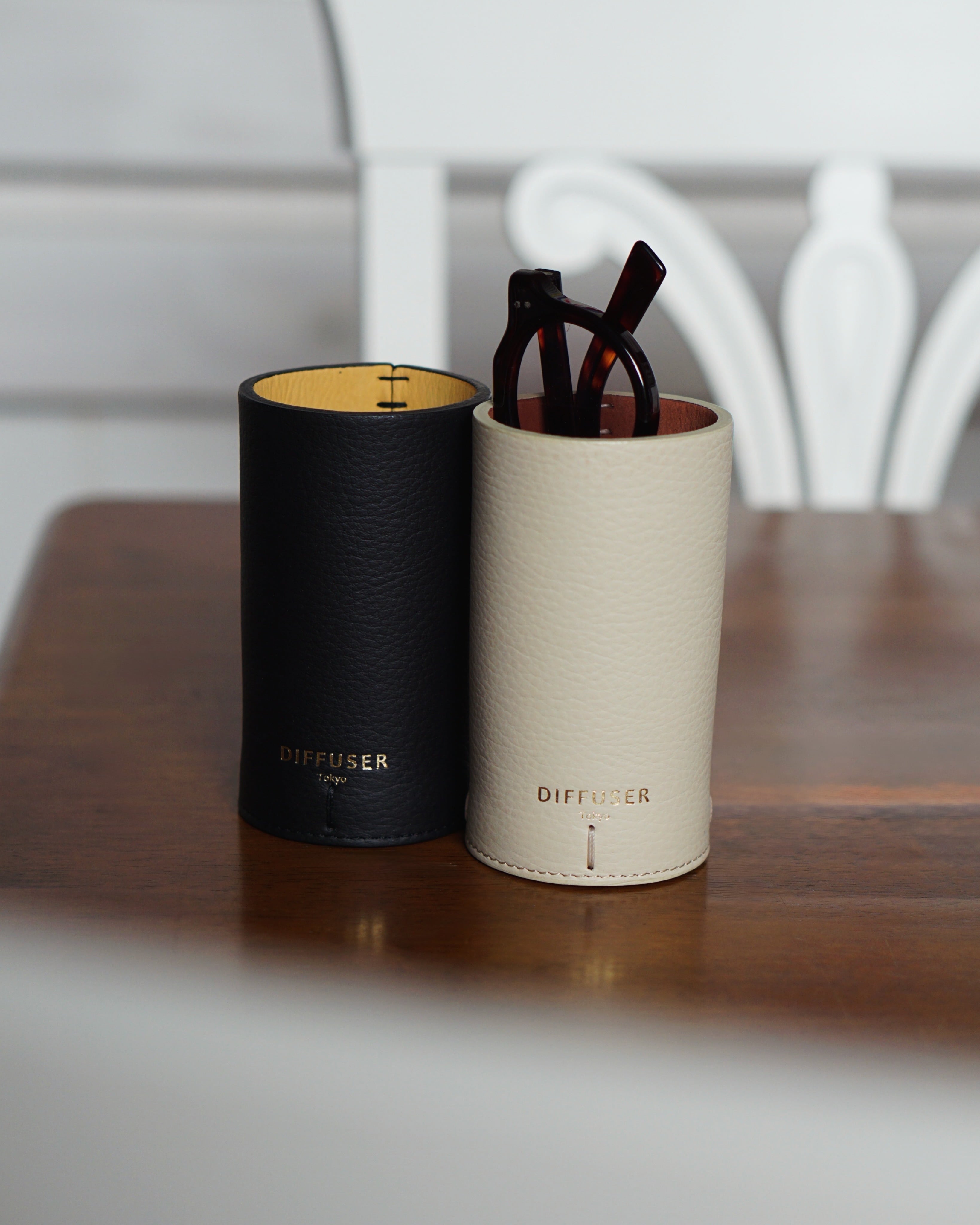 DIFFUSER / OIL LEATHER ROLL EYEWEAR CASE DG-1109 レザー メガネ