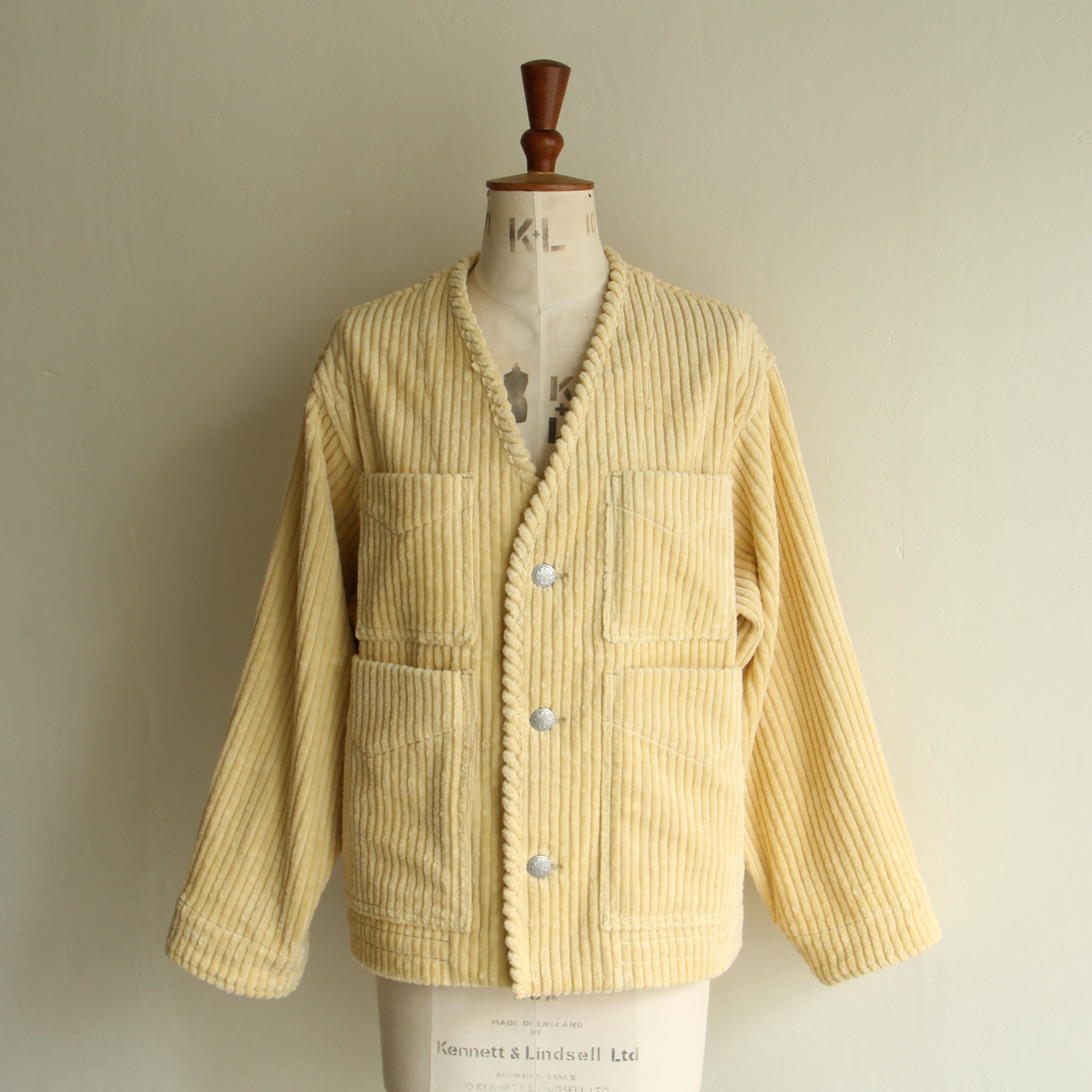 TOURNON. Corduroy v neck jacket