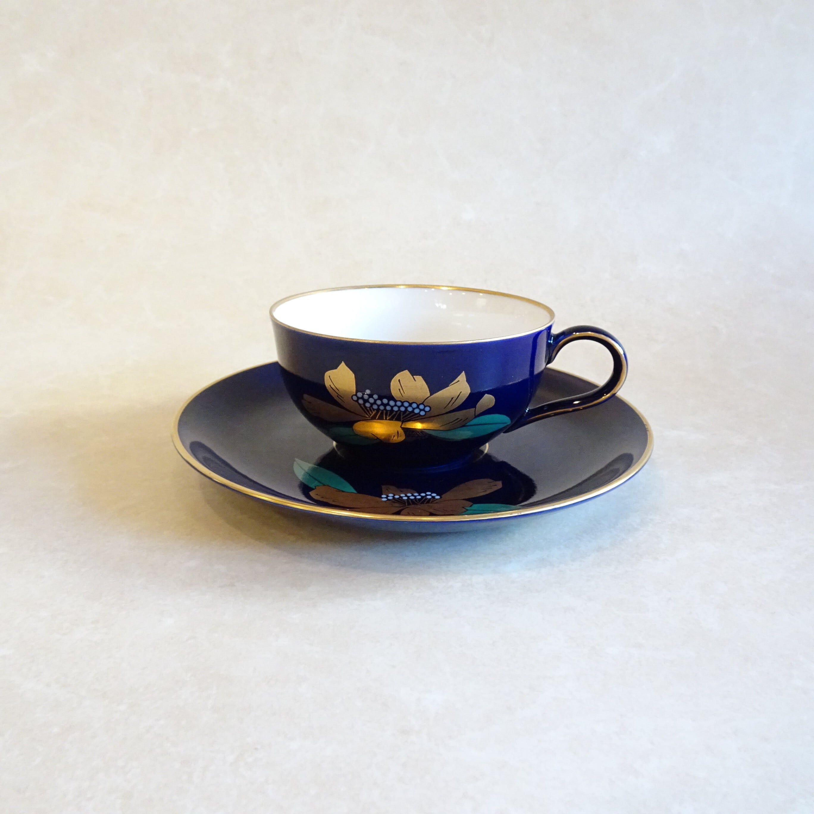 ナカヤマ 群青のカップ&ソーサー