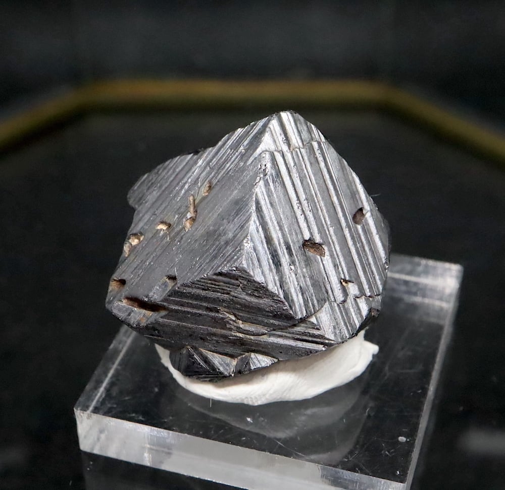 大きいサイズ！マグネタイト クリスタル 磁鉄鉱 21,7g ユタ州産 MGT057