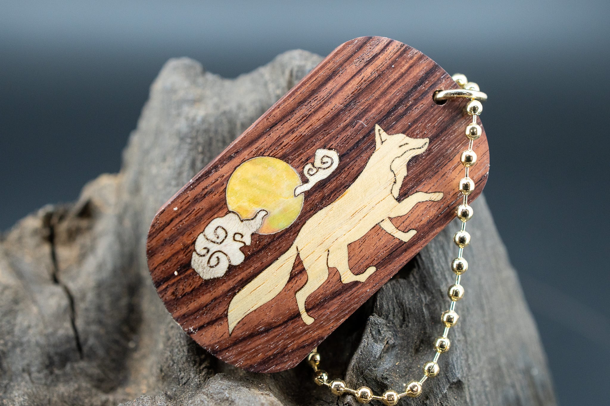 【王室御用達 】 キングウッド ドッグタグ 象嵌 十五夜きつね