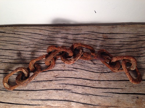 Rusted Chain RC010