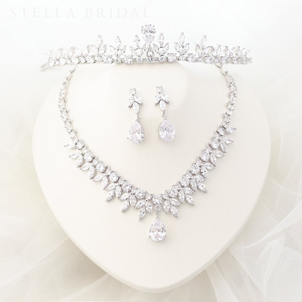 3点セット | STELLA BRIDAL - オシャレ花嫁さま御用達ウェディング
